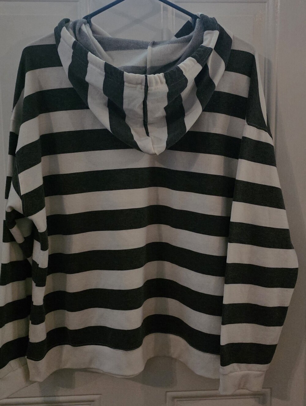 Emily Daniels Grey & White Striped Crewneck Sweater - Picture 4 of 4